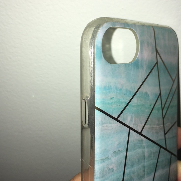 ☁️•IPHONE CASE BEACH WAVES WITH GOLD LINES•☁️ - Picture 3 of 3